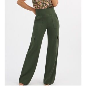 Fall 24 Cabi Chargo pant olive green size small #4696